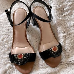 Kelly & Katie black sandals